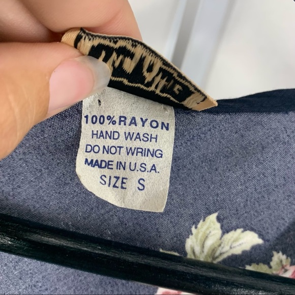 The Attic Floral Shift Dress - Picture 8 of 12